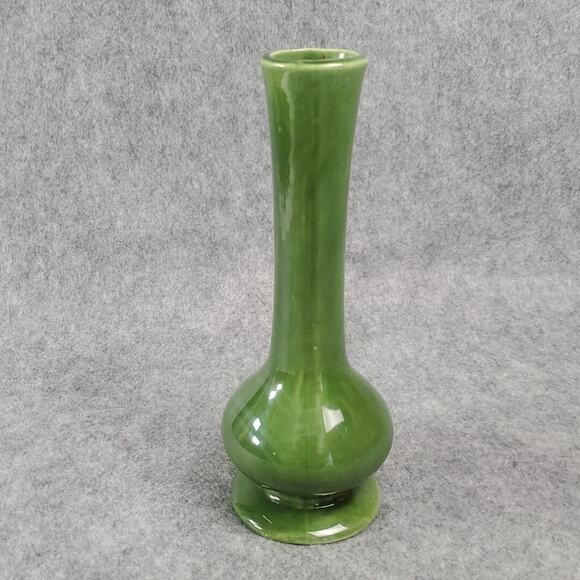 Haeger Avocado Green Bud Vase 8-1/4 Inch Glossy Teleflora MCM Pottery - Picture 2 of 8